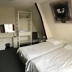 Hotell New Scheveningen 2*