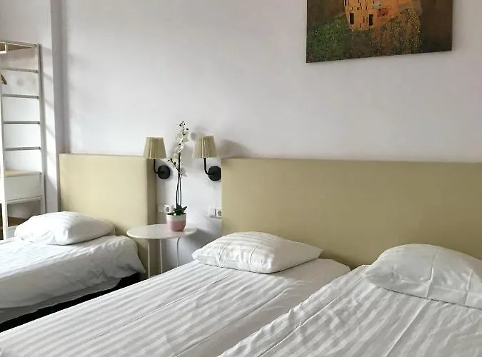 Hotel New Scheveningen 2*