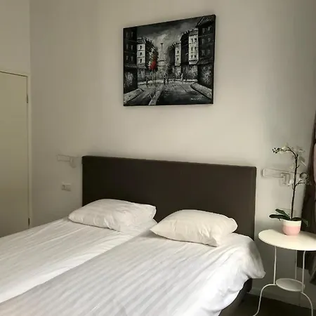 Hotell New Scheveningen 2*
