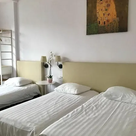 Hotel New Scheveningen 2*