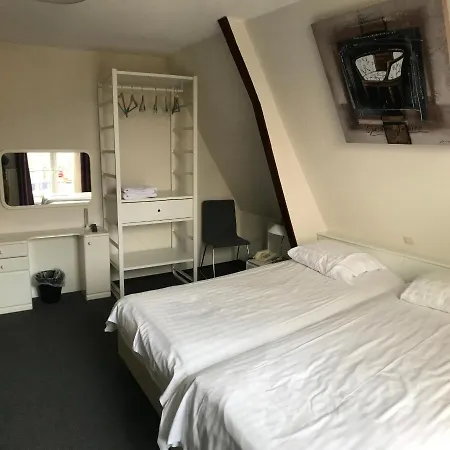 Hotell New Scheveningen 2*