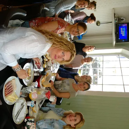 Hotel New Scheveningen 2*