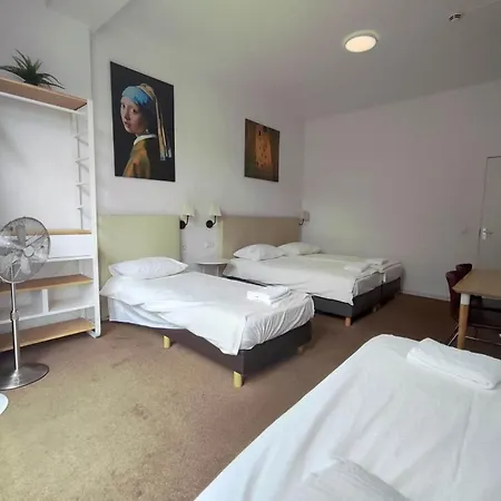 New Scheveningen 2* La Haya