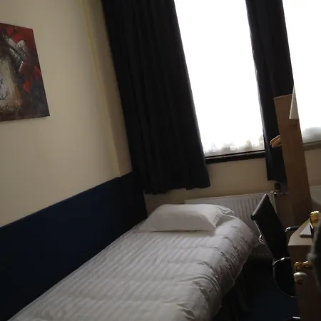 Hotel New Scheveningen 2*