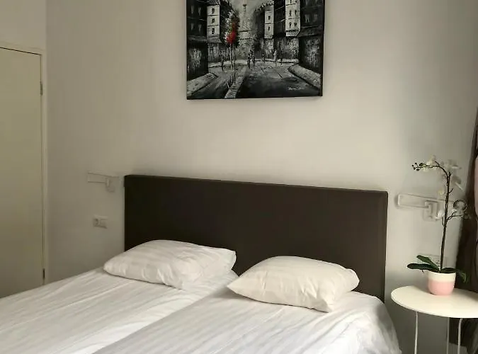 Hotel New Scheveningen 2*