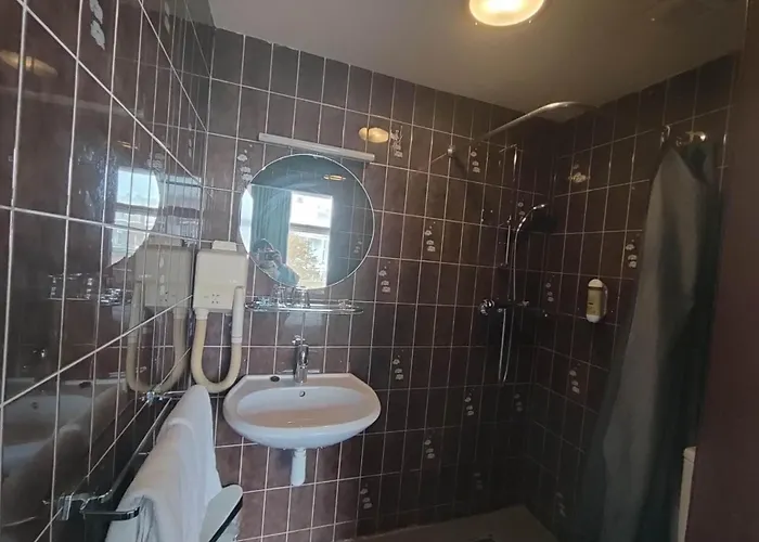 New Scheveningen Hotel 2*