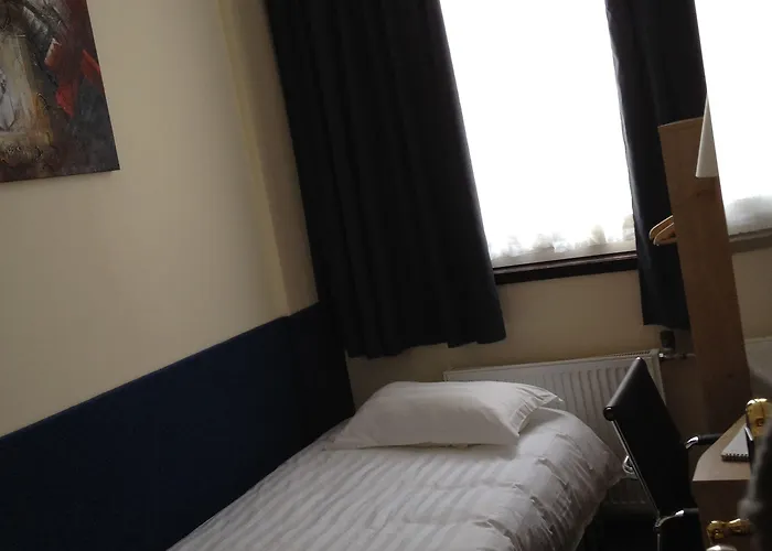 Hotel New Scheveningen 2*