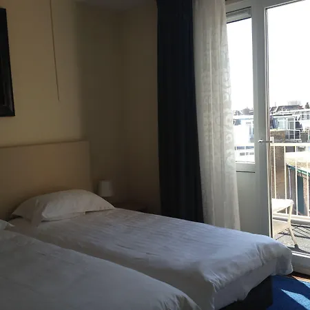 New Scheveningen Гаага