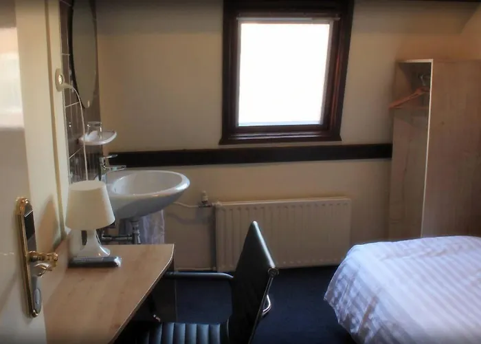 New Scheveningen Hotel 2*