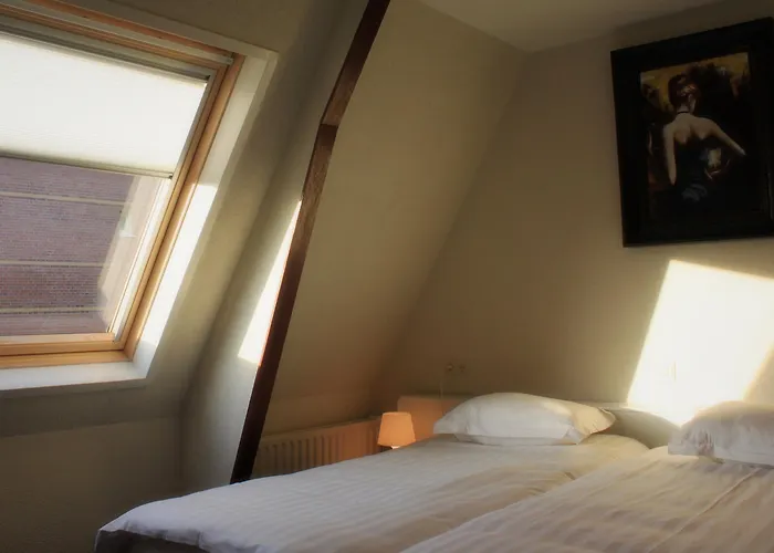 Hotel New Scheveningen 2*