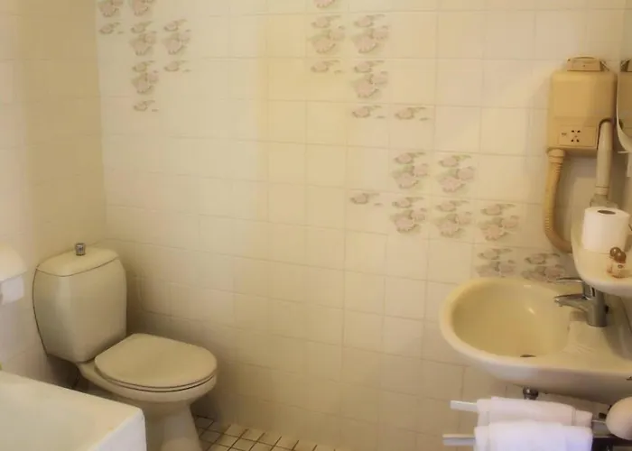 Hotel New Scheveningen 2*